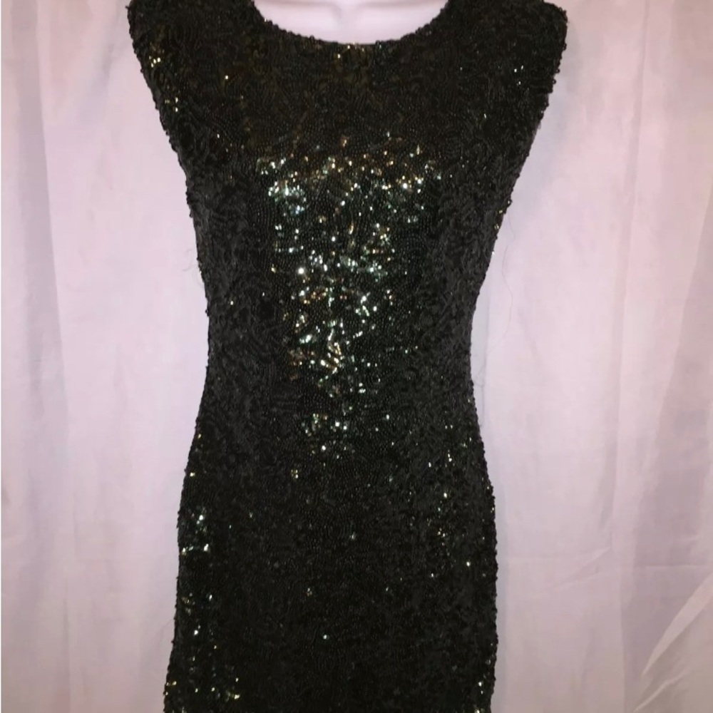 Alice + Olivia SIZE SMALL forest green cluster sequin mini - Picture 8 of 10